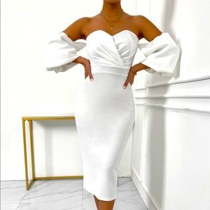 White puff sleeve ruched dress